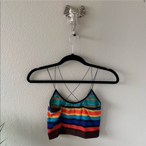 Out from under bra top - Picture 3 of 4